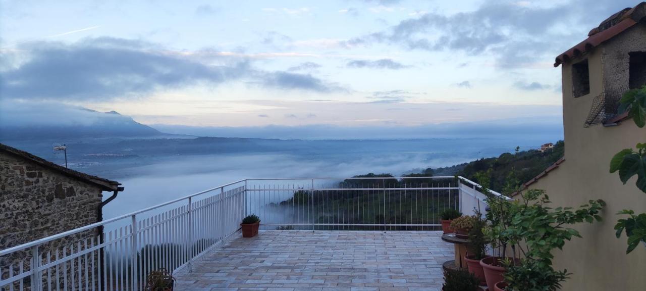 Casa In The Clouds Acomodação com café da manhã Stimigliano Exterior foto